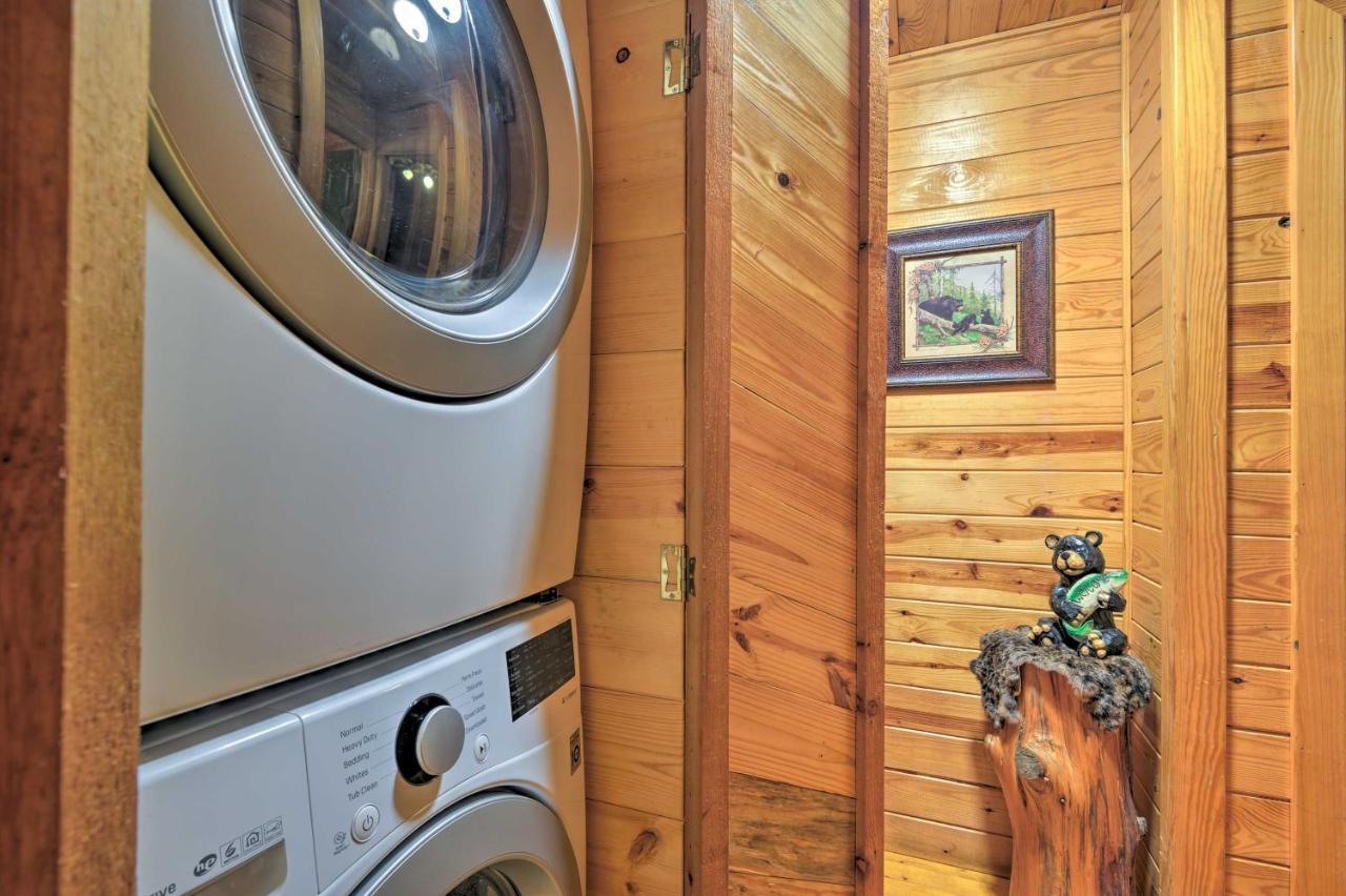 Hochatown Hideaway With Hot Tub, Grill And Fire Pit! Villa Stephens Gap Esterno foto