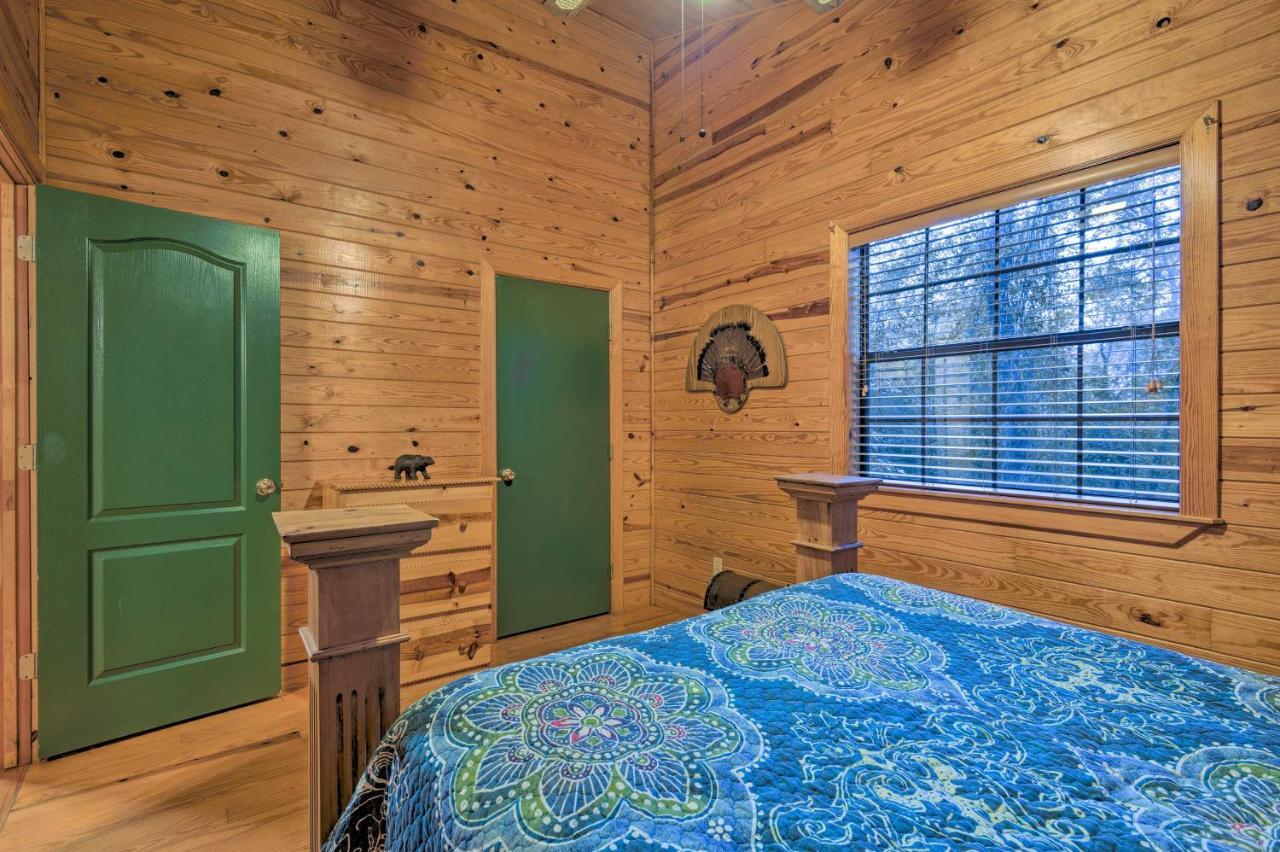 Hochatown Hideaway With Hot Tub, Grill And Fire Pit! Villa Stephens Gap Esterno foto